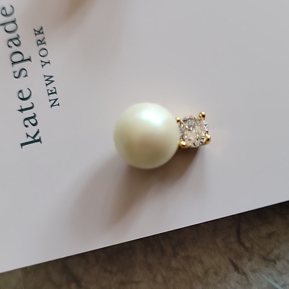 KATE SPADE EARRINGS - Picture 8 of 9